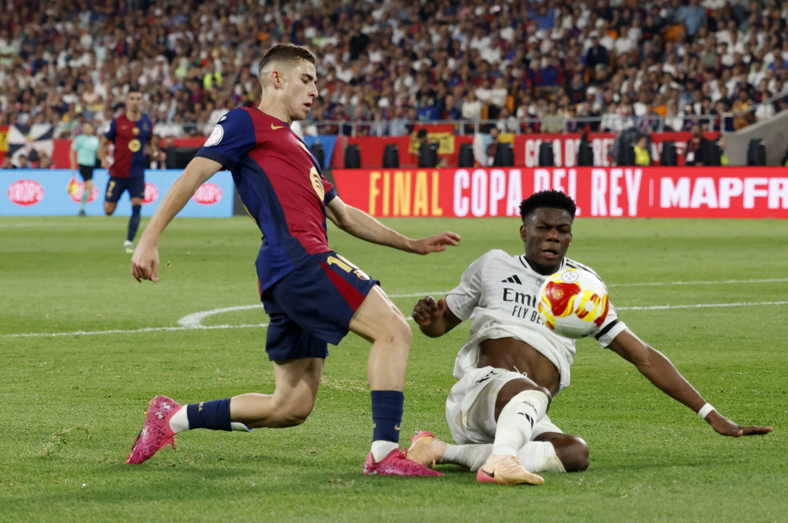 2025-04-26t223342z-1278201970-up1el4q1qo5l1-rtrmadp-3-soccer-spain-bar-rma-report.jpg