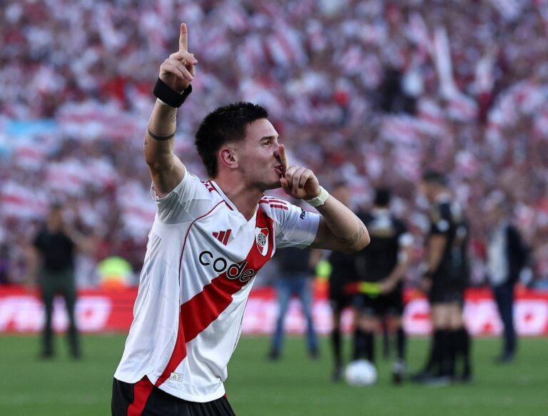 2025-04-27t204108z-664684418-up1el4r1lgjpk-rtrmadp-3-soccer-argentina-riv-boj.jpg