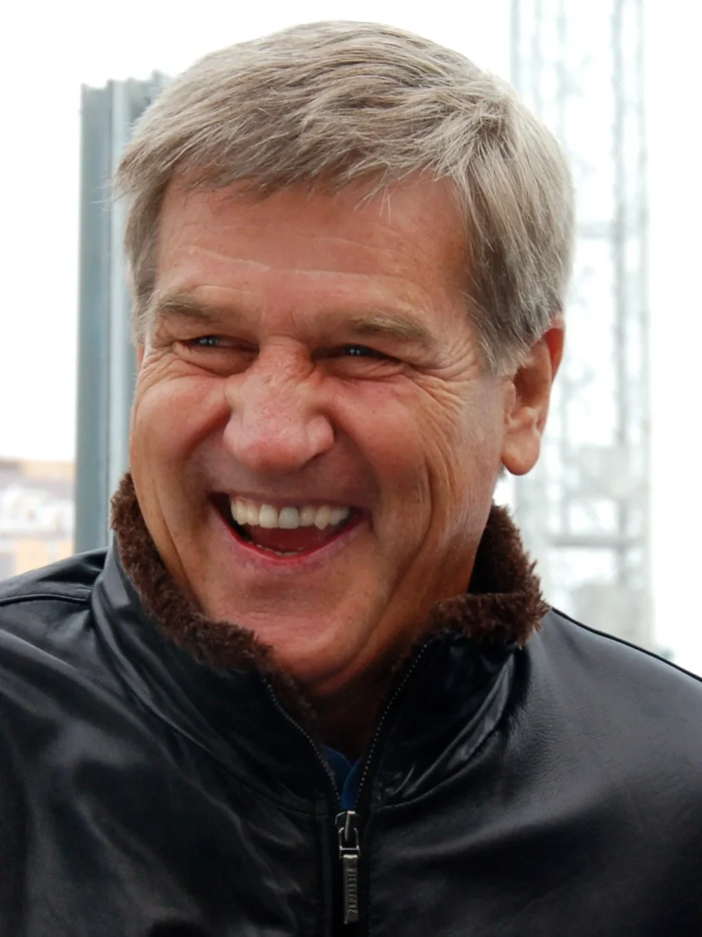 Bobby_Orr_2010_WinterCl_3x4a