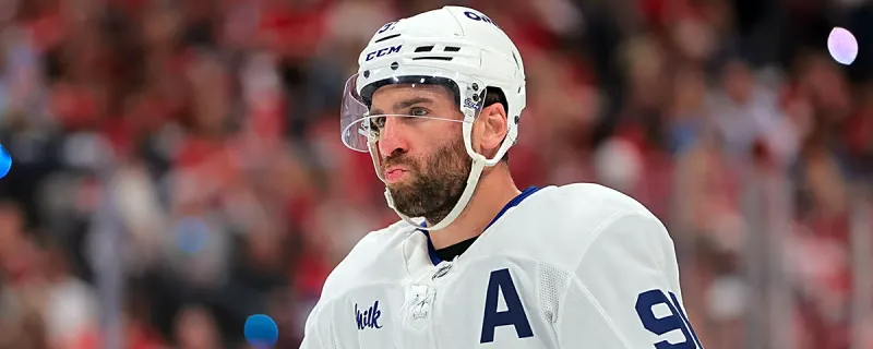 John-Tavares-with-Toronto-Maple-Leafs-1